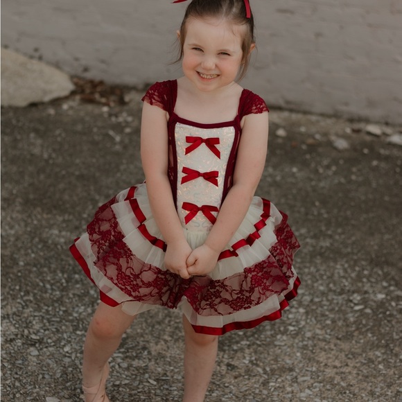 Elegant Burgundy and Cream Kids Costume - Picture 2 of 2